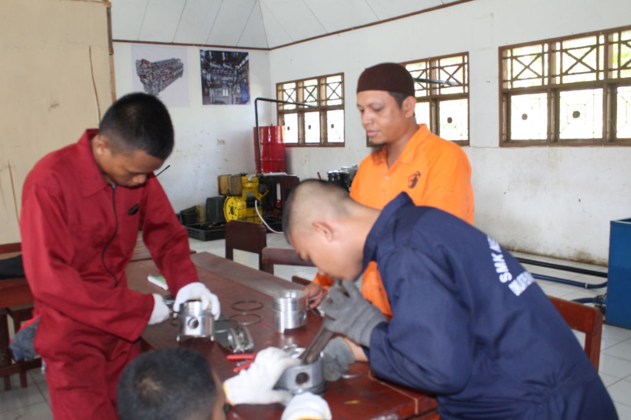 Tingkatkan Kemampuan Siswa Lewat Praktik