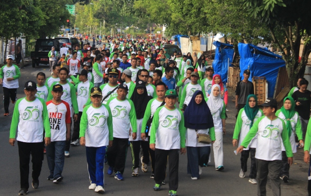 FOTO-FOTO : Meriahnya Jalan Sehat IAIN Palopo