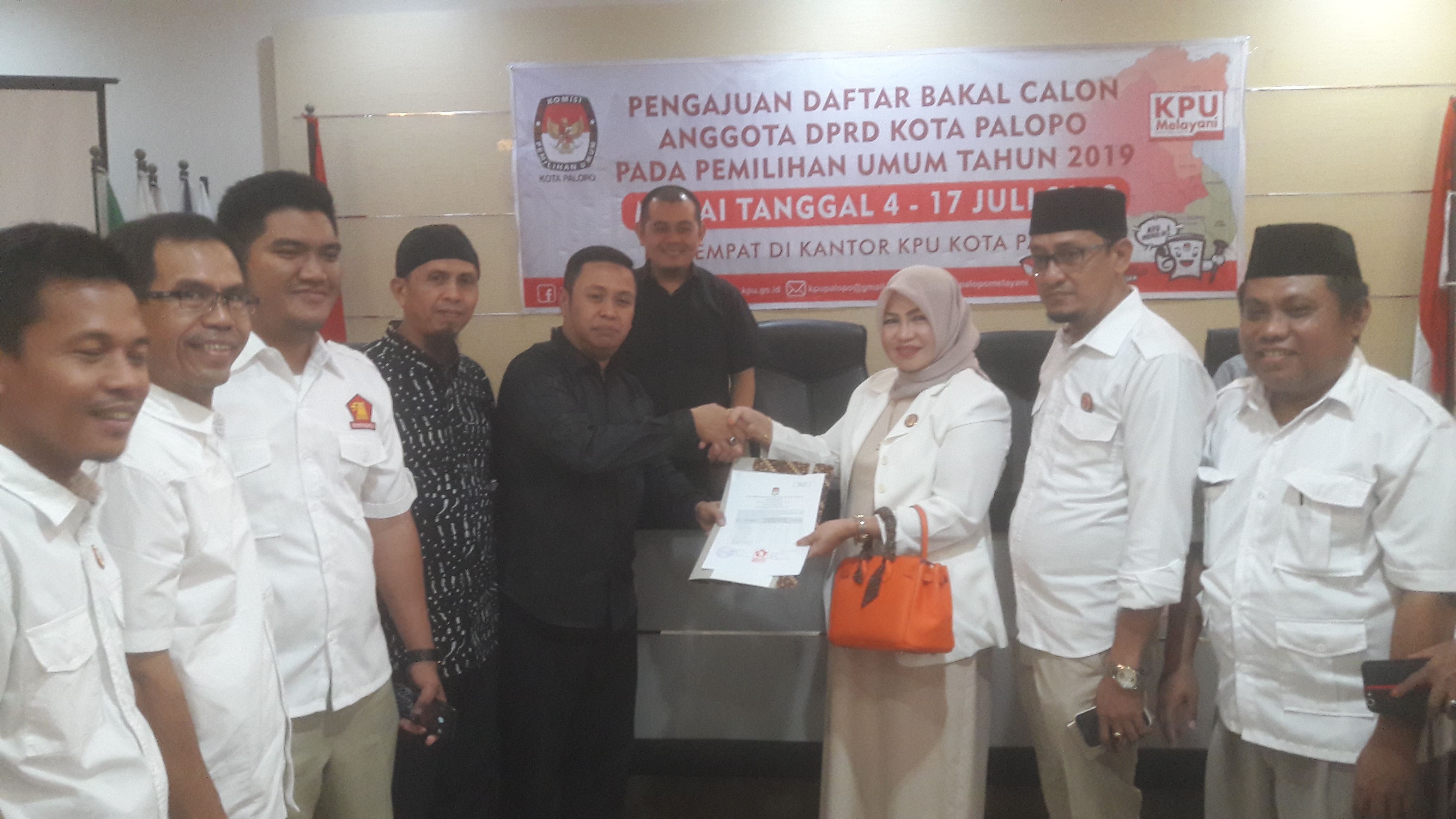 KPU Palopo Terima Berkas Bacaleg Gerindra dan Golkar