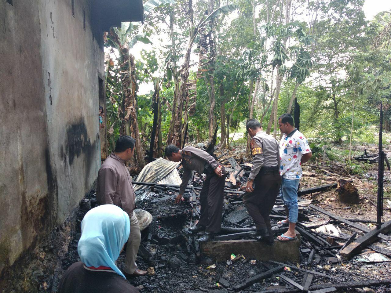 Lupa Padamkan Api Di Dapur, Rumah Wajidah Di Bone Terbakar Habis