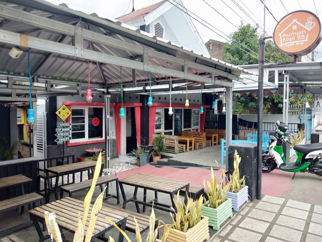 Ayo Ke Warkop 33 Bone “Ngopi Sepuasnya, Bayar Seikhlasnya, Hasilnya Untuk Korban Gempa Lombok”