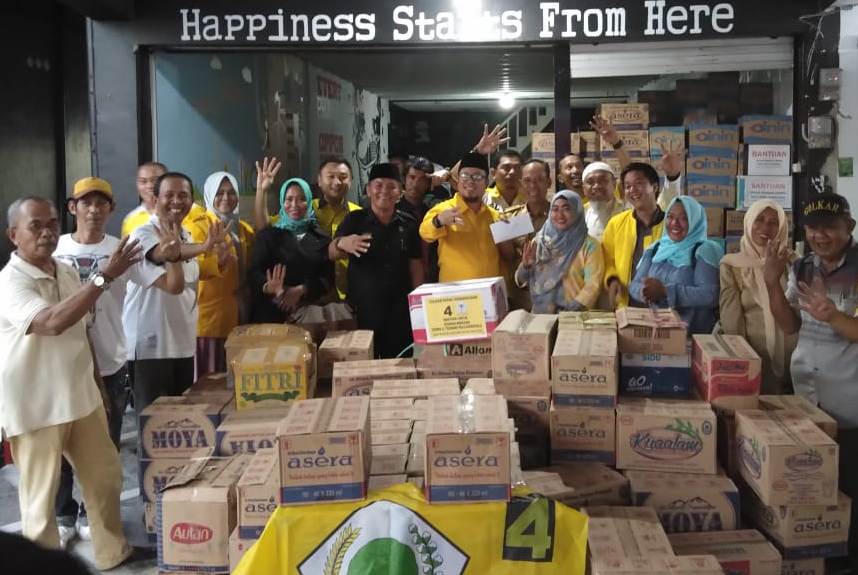 Golkar Palopo Serahkan Bantuan untuk Korban Gempa