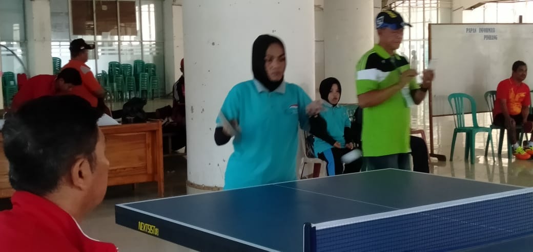 PEPARPROV IV SULSEL : Mantap… Atlet Tenis Meja Putri Bone Raih 1 emas 1 perak