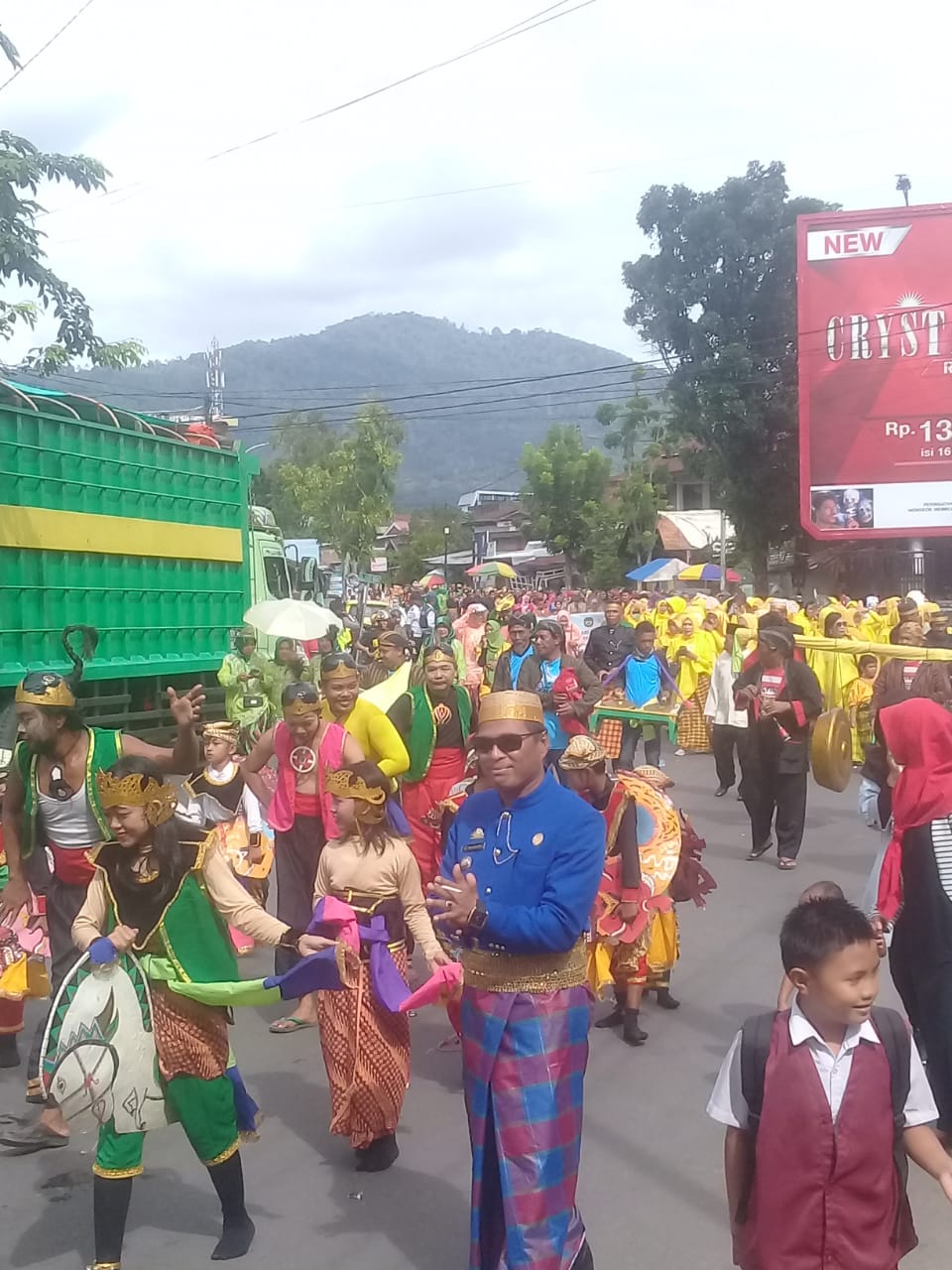 Ribuan Warga Dari 4 Daerah di Tana Luwu Ikut Karnaval Budaya