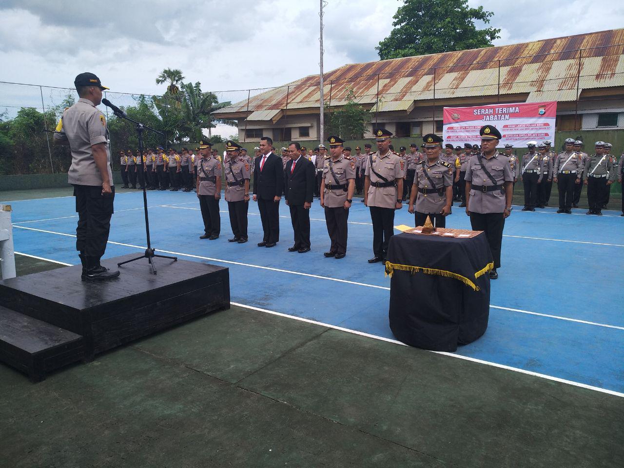 Gerbong Mutasi Perwira Polres Bone Bergerak, Ini Dia Yang Terganti