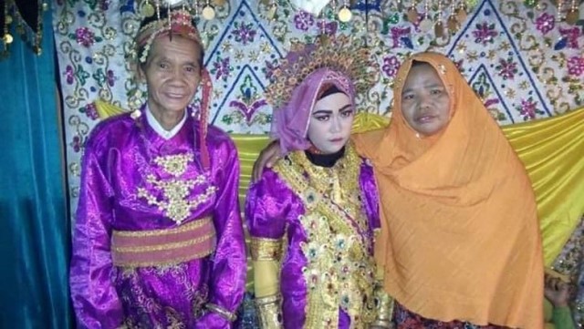 Kakek 75 Tahun Nikahi Gadis 18 Tahun, Maharnya Kebun Cengkeh dan Uang Rp25 Juta