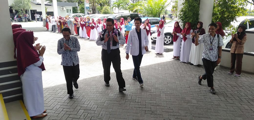 ADVETORIAL : Tim Survey Akreditasi Datangi RS. Hikmah Masamba