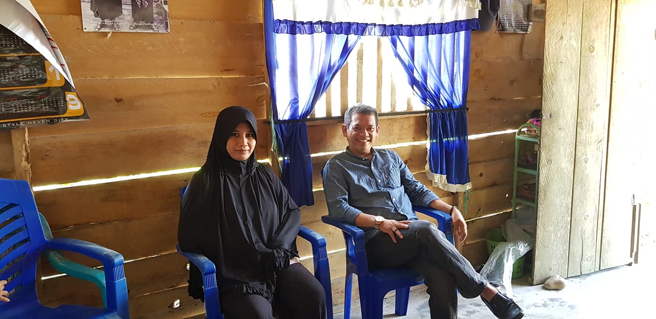 Bertamu ke Rumah Hafizah LIDA2 di Malangke, Ronny Abbas Sedih Ingat Masa Susah…, Janji Beri Hadiah Umroh Jika Lolos 5 Besar