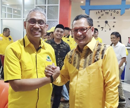 Husler-Waris Halid Salam Komando di Acara Golkar, Isyarat Paketkah?