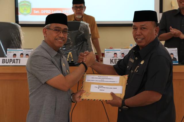 Husler Serahkan Rancangan KUA – PPAS TA 2020 ke DPRD Luwu Timur