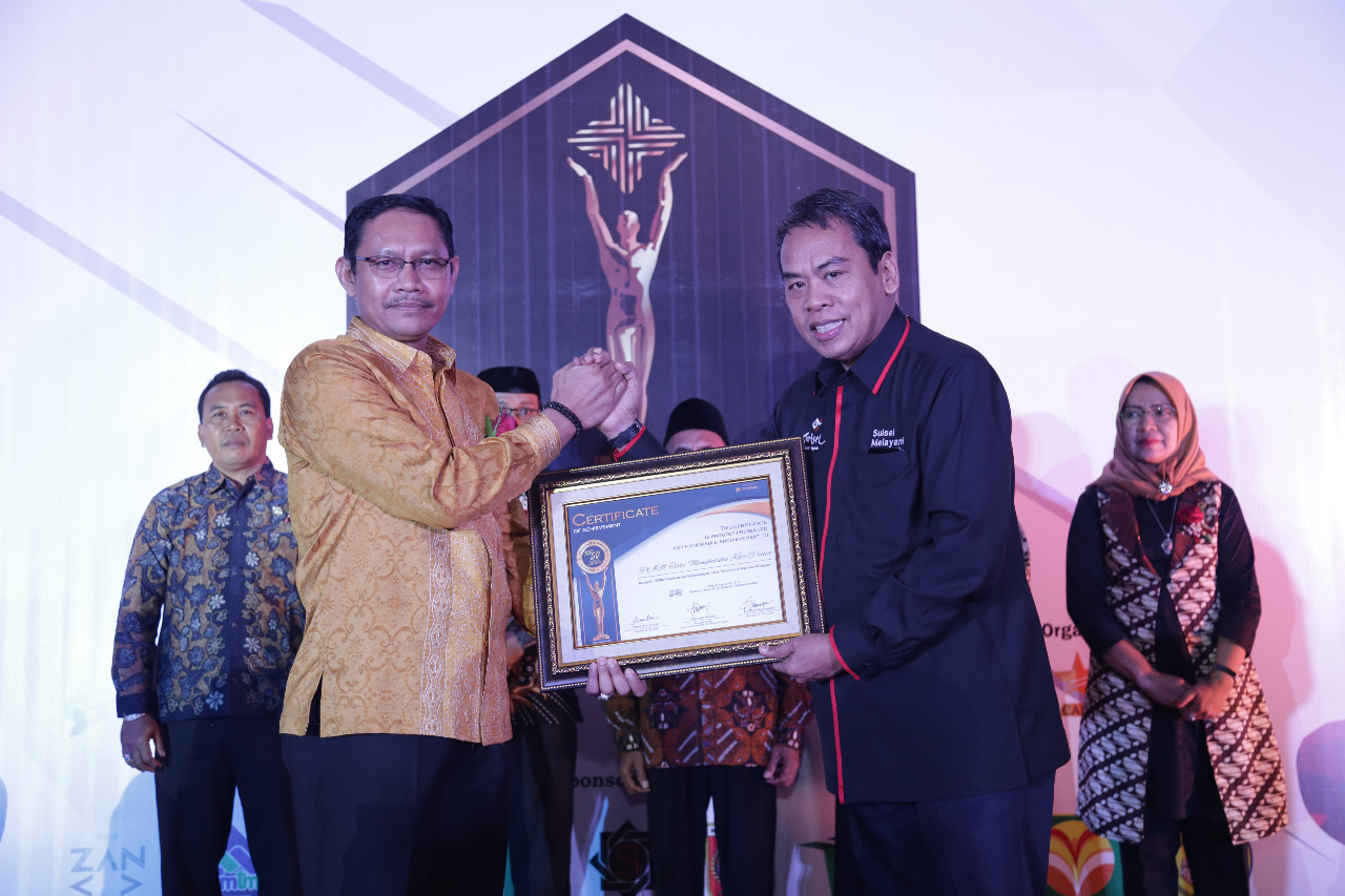 Jadi BUMD Terbaik, PAM TM Palopo Raih Penghargaan dari 7 Sky Awards