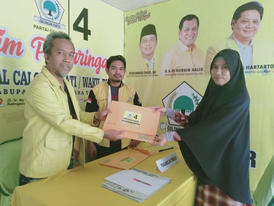 Pastikan Maju di Pilkada, Kadis PU Luwu Utara Ambil Formulir di Partai Golkar