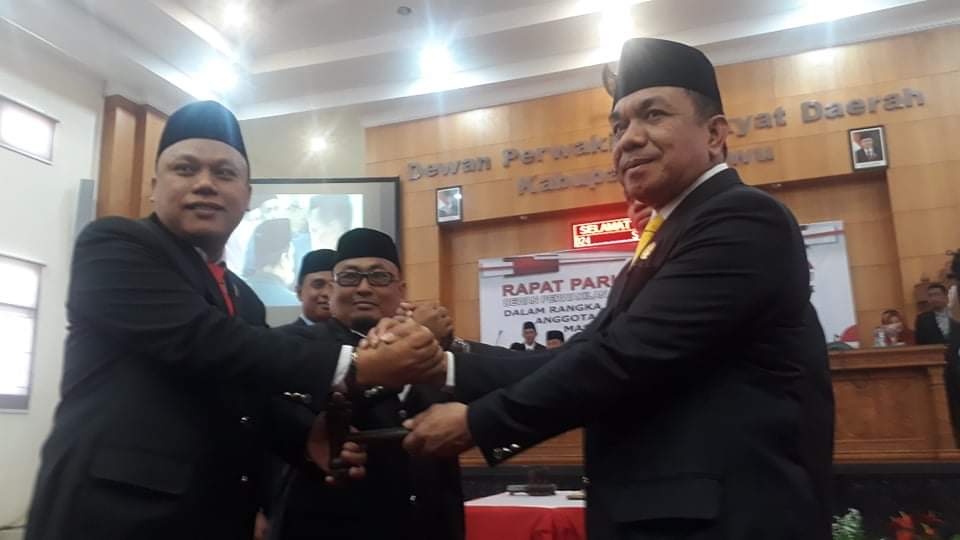 Palu Ketua DPRD Luwu Diserahkan, Dari Andi Muharrir ke Rusli Sunali