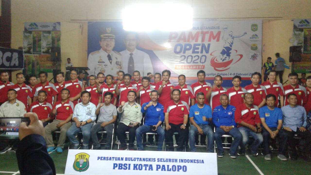 Buka Turnamen Bulutangkis PAM TM Open 2020, Sekda Palopo Harap Jadi Kalender Tahunan