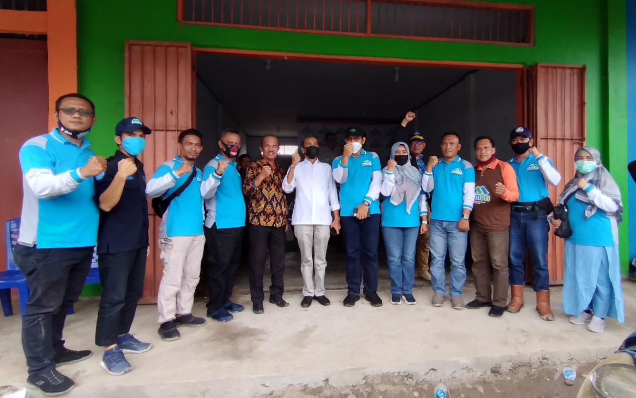 Peduli Banjir Lutra, PAM TM Distribusikan Air Bersih dan Sembako