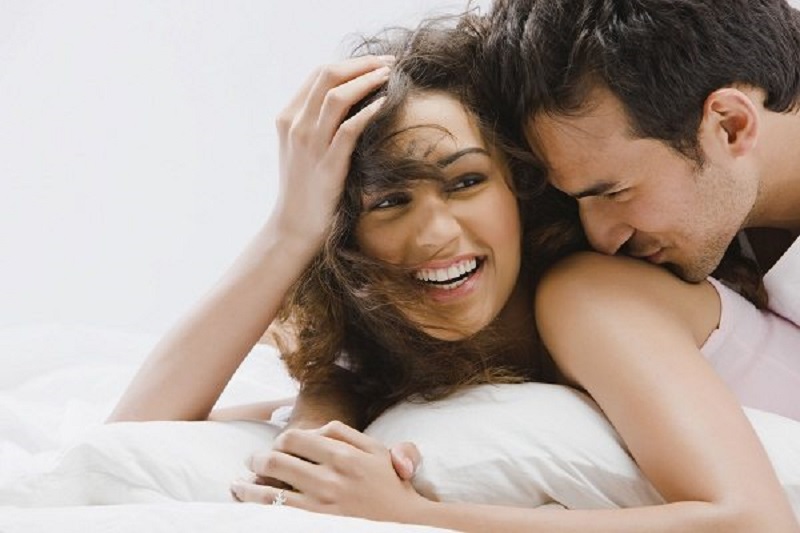 KHUSUS DEWASA: Mau Bikin Isteri Menjerit Mendesis? Ini 7 Tips Bercinta Bagi Pria Secara Alami