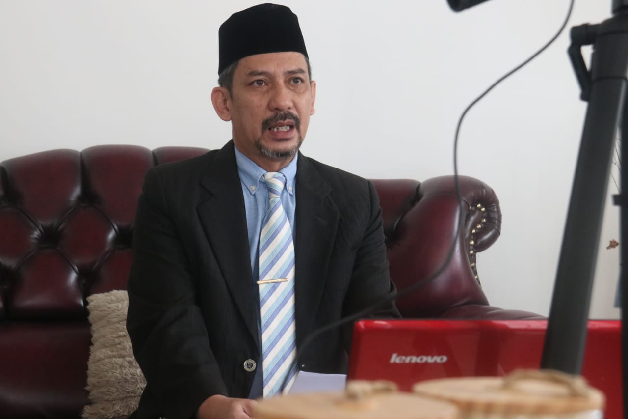 Unismuh Palopo Wisuda 472 Mahasiswanya, Sekda Berikan Petuah
