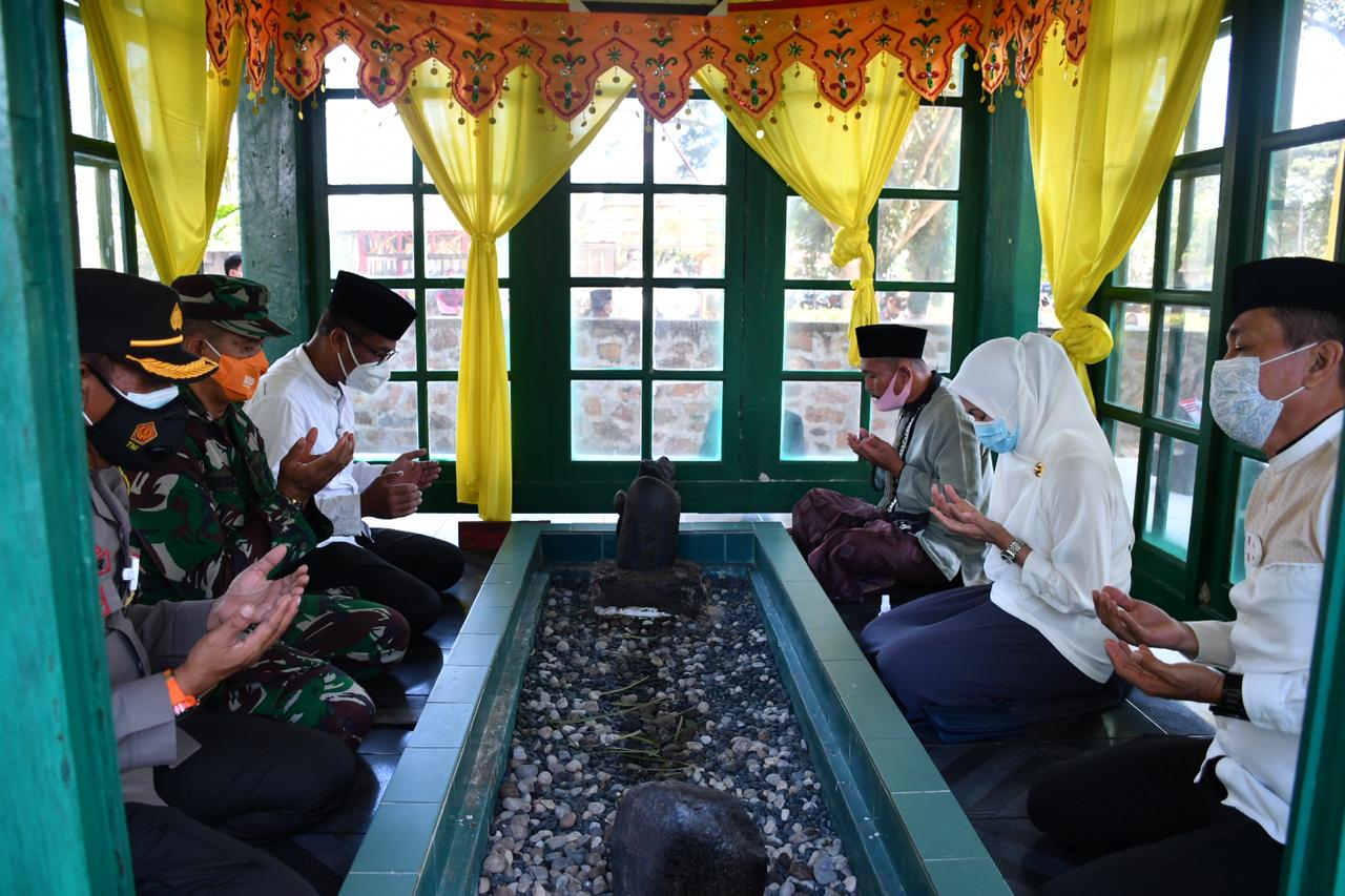 Jelang Hari Jadi Tana Luwu, Indah Ziarah ke Makam Datuk Pattimang dan Raja XV Luwu
