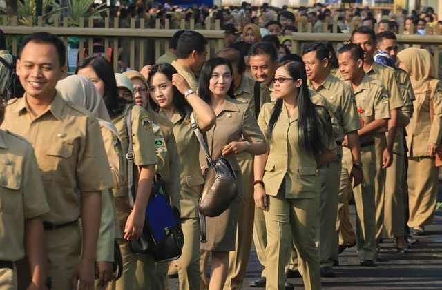 Selain Dilarang Selingkuh dan Kumpul Kepo, Aturan Baru PNS juga Tidak Diijinkan Bawa Uang Tunai Saat Perjalanan Dinas