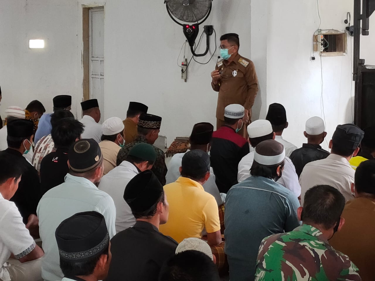 Salat Jumat di Padang Alipan, Judas Amir Sebut Larangan Mudik Lebaran Bukan Kemauan Pak Jokowi, tapi….