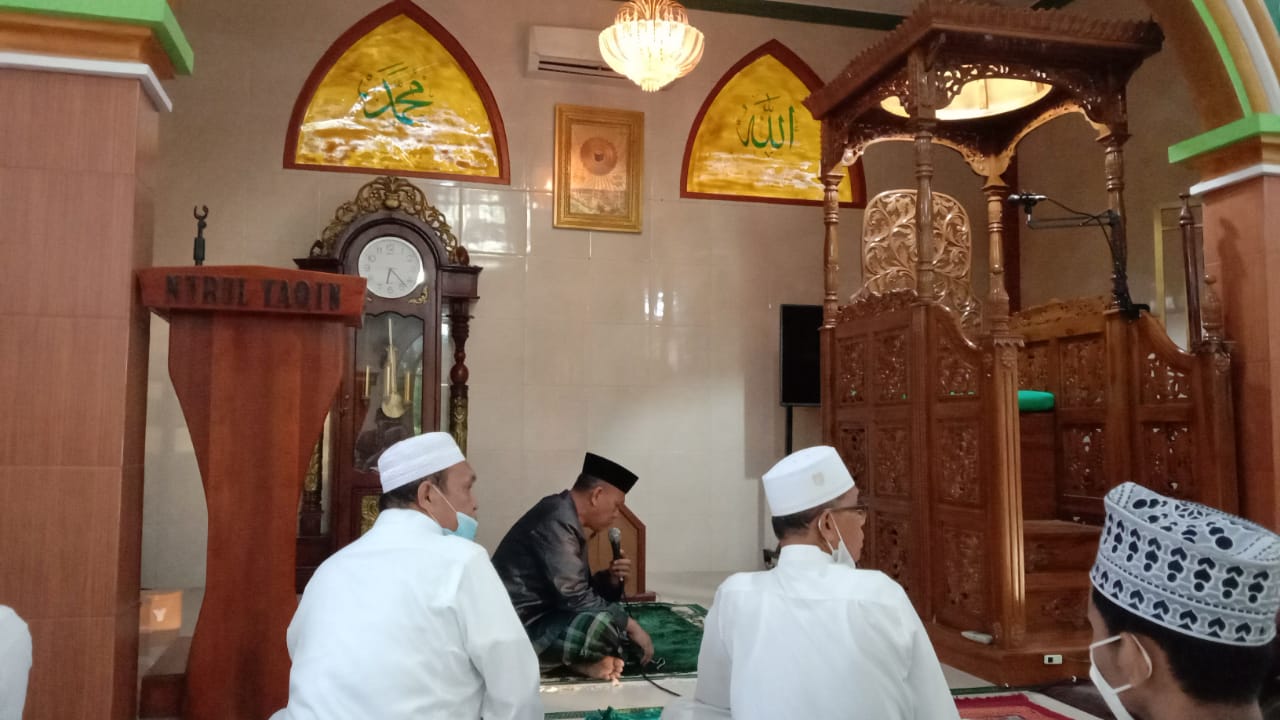 Direktur PAM TM Jadi Imam dan Khatib Salat Ied di Masjid Nurul Yaqin BTN Merdeka