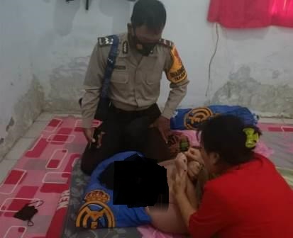 Mahasiswa Ini Ditemukan Tewas di Kamar, Telinga dan Hidungnya Berdarah dengan Earphone Tersambung ke HP yang sedang Dicas Saat Tidur