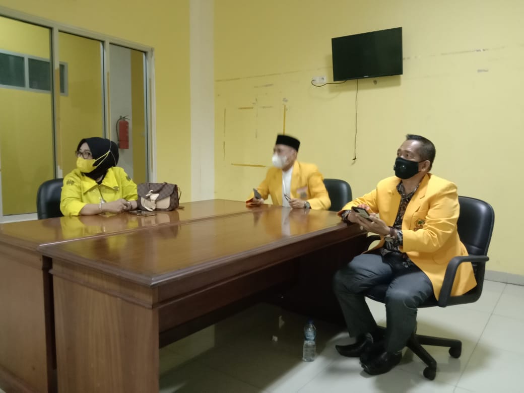 Diuji Kelayakan Calon Ketua Golkar Palopo Paling Pertama Malam Ini, Hj Nurhaenih: Alhamdulillah, Lega…