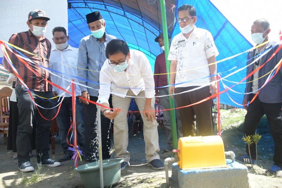 Warga Desa Salekoe Luwu Utara, Kini Bisa Nikmati Air Bersih