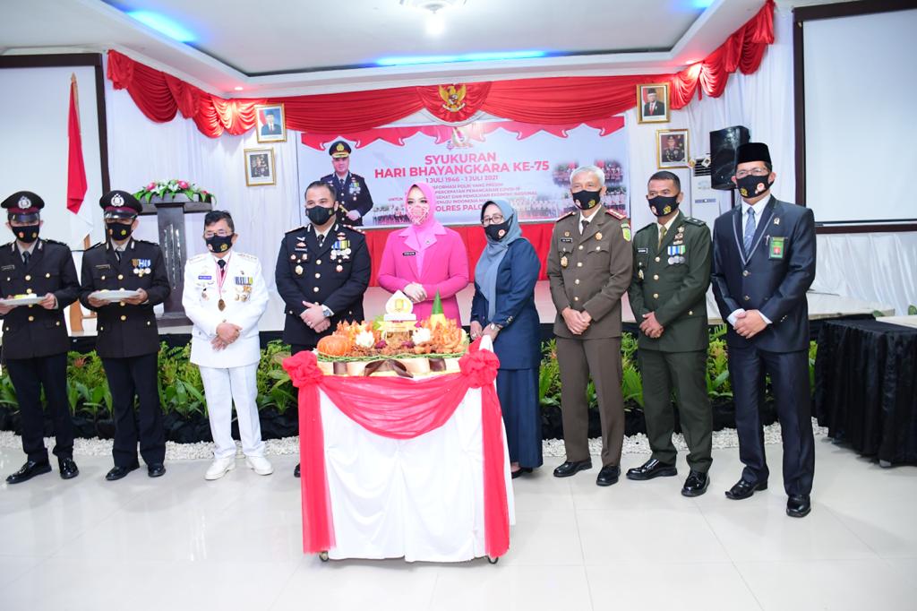 Walikota Hadiri Syukuran HUT Bhayangkara ke-75 di Mako Polres Palopo