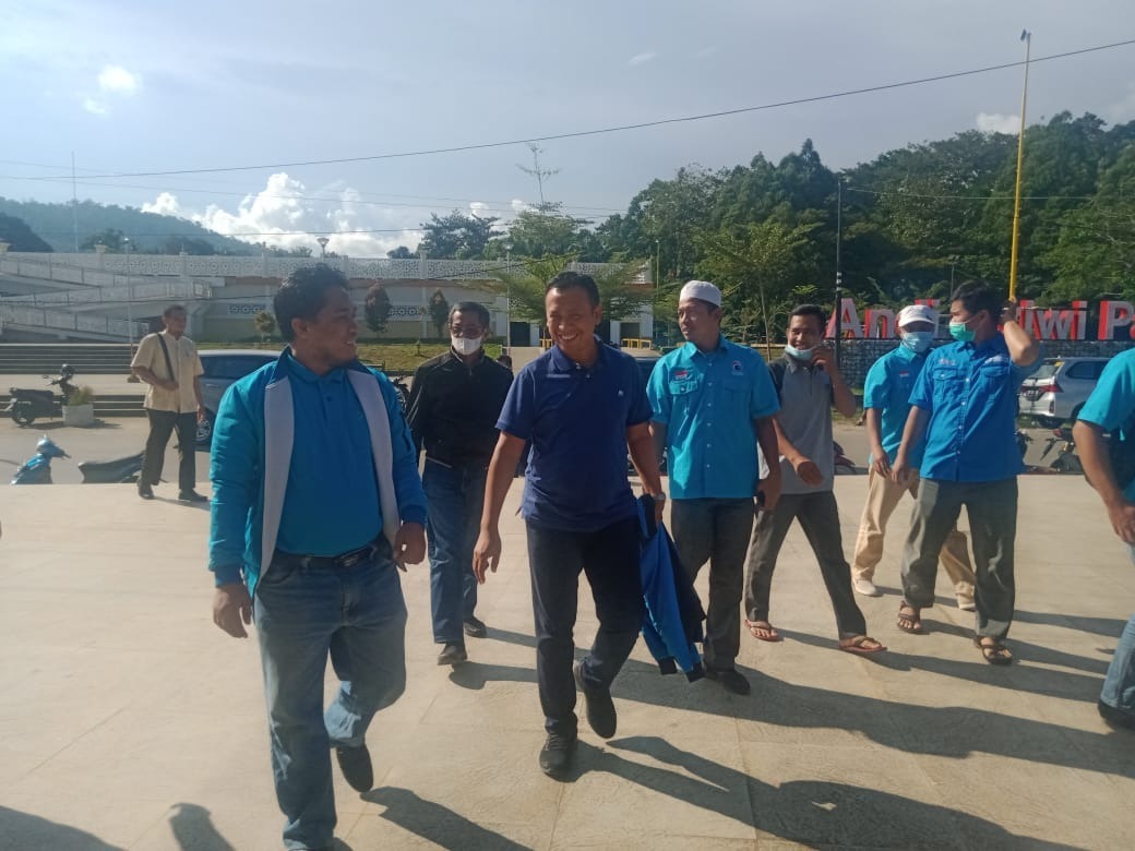 Di Pinggir Sungai Malili, Syamsari Semangati Kader Gelora