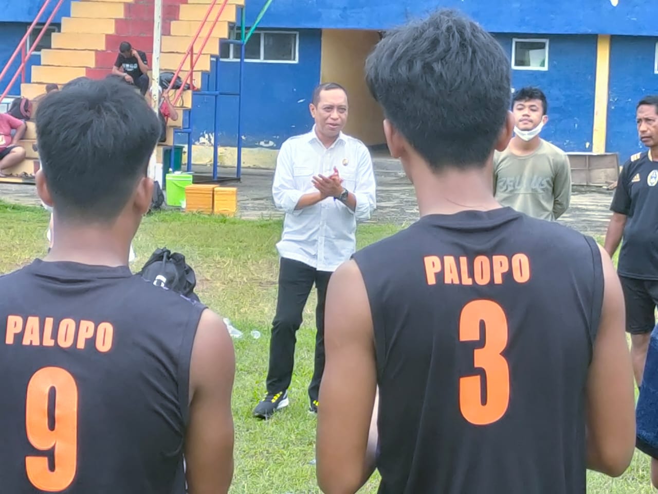 Sambangi Latihan Tim Pra Porprov Palopo, Wakil Walikota Suntik Semangat dan Motivasi Pemain