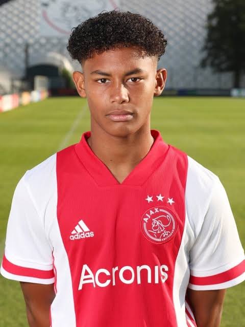 Kabar Duka, Pemain Ajax Amsterdam Keturunan Indonesia Tewas Kecelakaan di Belanda