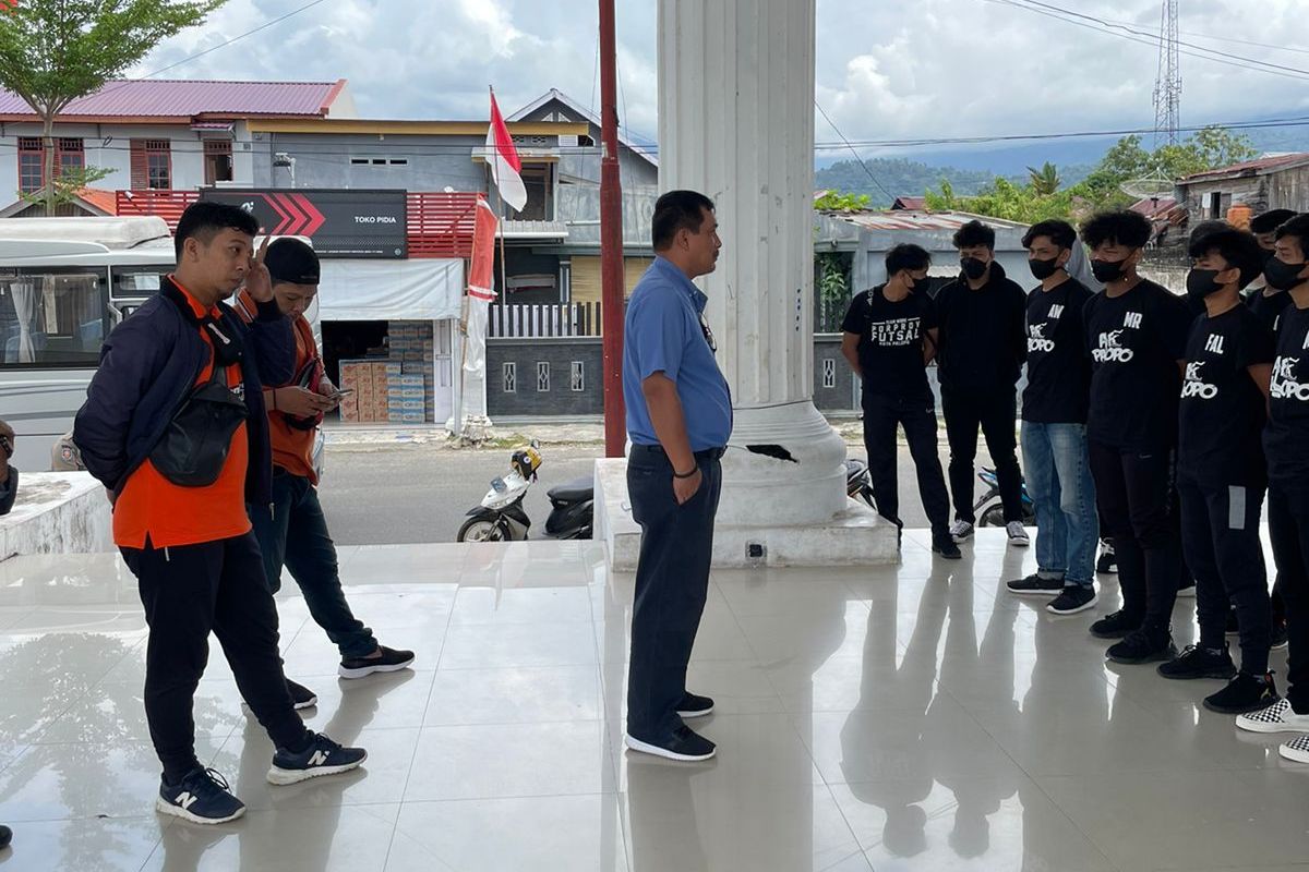 25 Pemain dan Official Team Futsal Dilepas Ketua AFK Palopo Menuju Makassar, Targetnya Lolos ke Porprov Sinjai