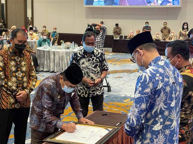 Beri Apresiasi Selamatkan Aset Senilai Rp90 Miliar, Plt Gubernur  Minta Bupati dan Walikota di Sulsel Contohi Walikota Palopo