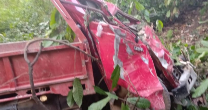 Dum Truck Jatuh Masuk Jurang Sedalam 20 Meter, Dua Warga Pantilang Bastem Meninggal Dunia