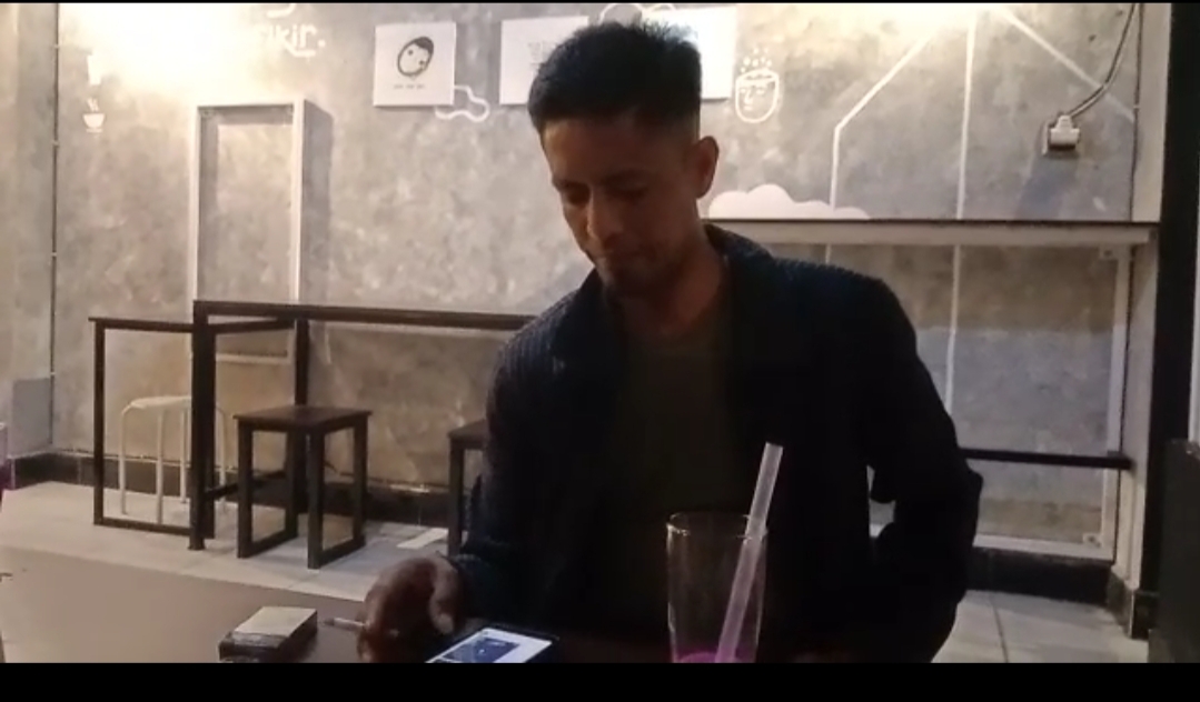 SERUYA-TV: Bisnis Jual Beli Barang Bekas, Karyawan PDAM Palopo Ini Raup Untung Puluhan Juta Sebulan