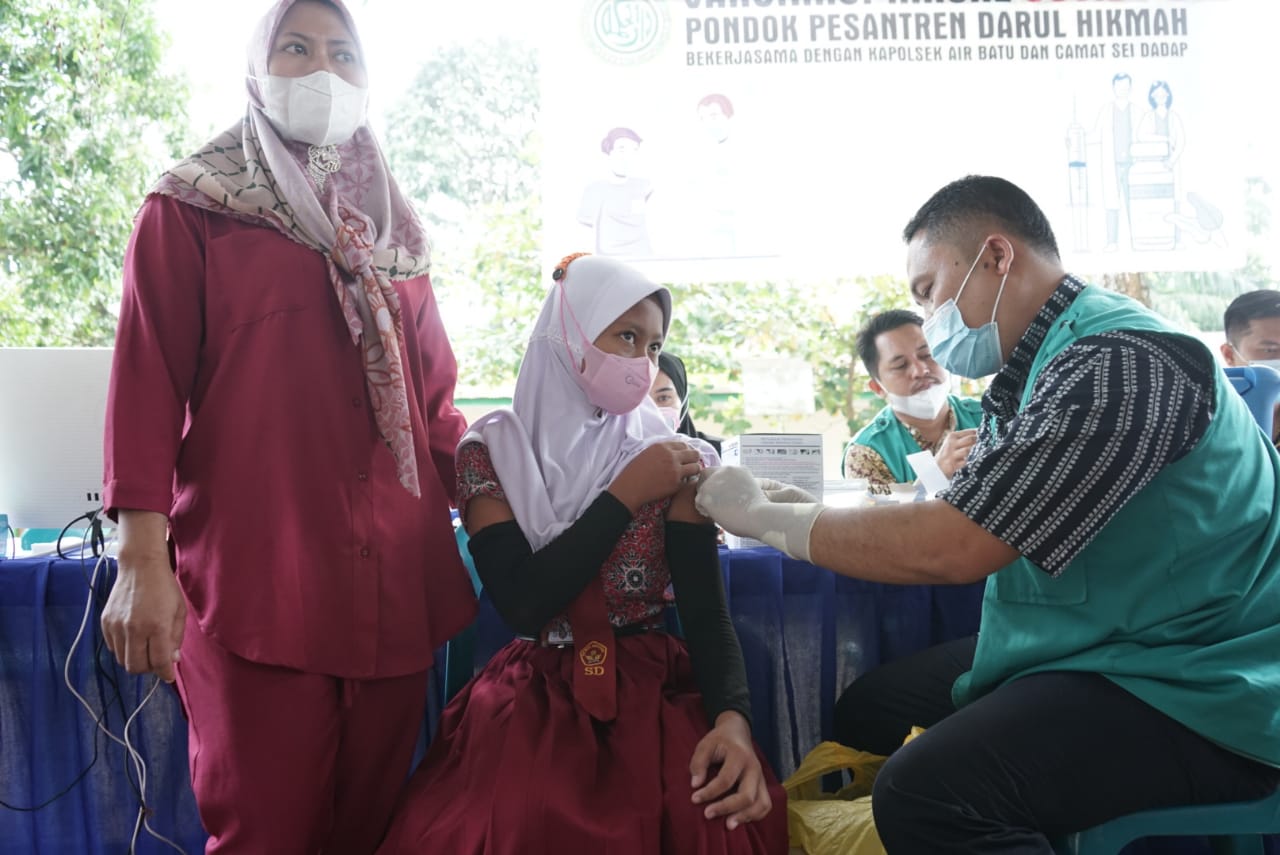 Bupati Asahan Ikut Zoom Meeting Bareng Kapolri, Rapat Koordinasi Capaian Vaksinasi