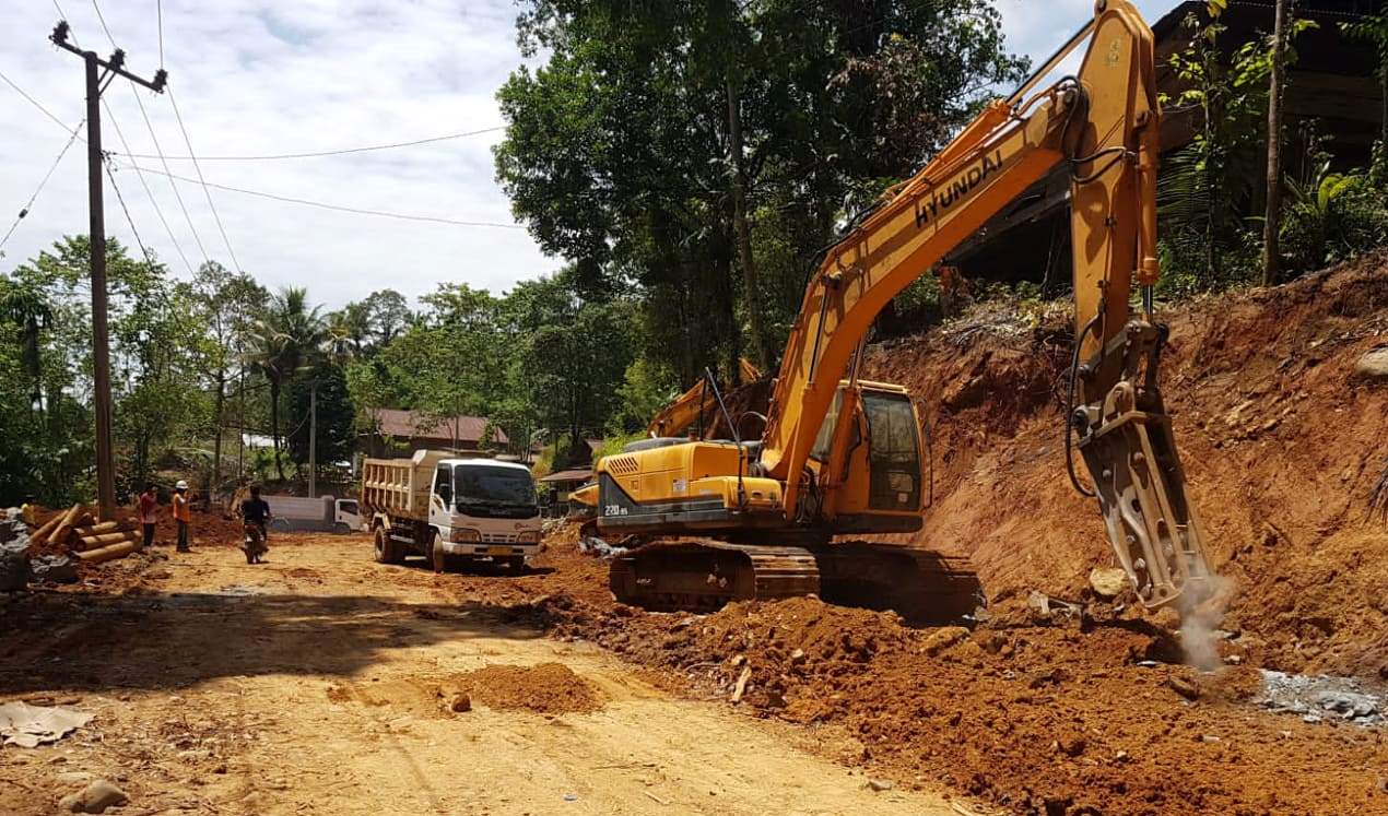 Jadi Jalur Alternatif Toraja-Tana Luwu, Jalan Sad’dan-Batusitanduk Mulai Dikerjakan, Dianggarkan Rp35,6 Miliar