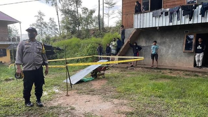 Warga Toraja Geger!  Potongan Tubuh Bayi Ditemukan Dimakan Anjing