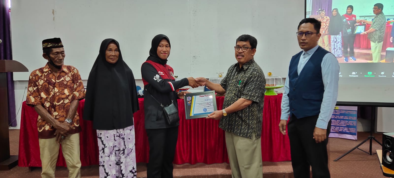 Raih Perak Sea Games, Atlet Dayung Berprestasi Terima Beasiswa dari Universitas Muhammadiyah Palopo