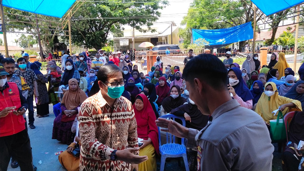 Pantau Pembagian BLT BBM, Wakil Bupati Luwu Utara : Gunakan untuk Hal yang Bermanfaat