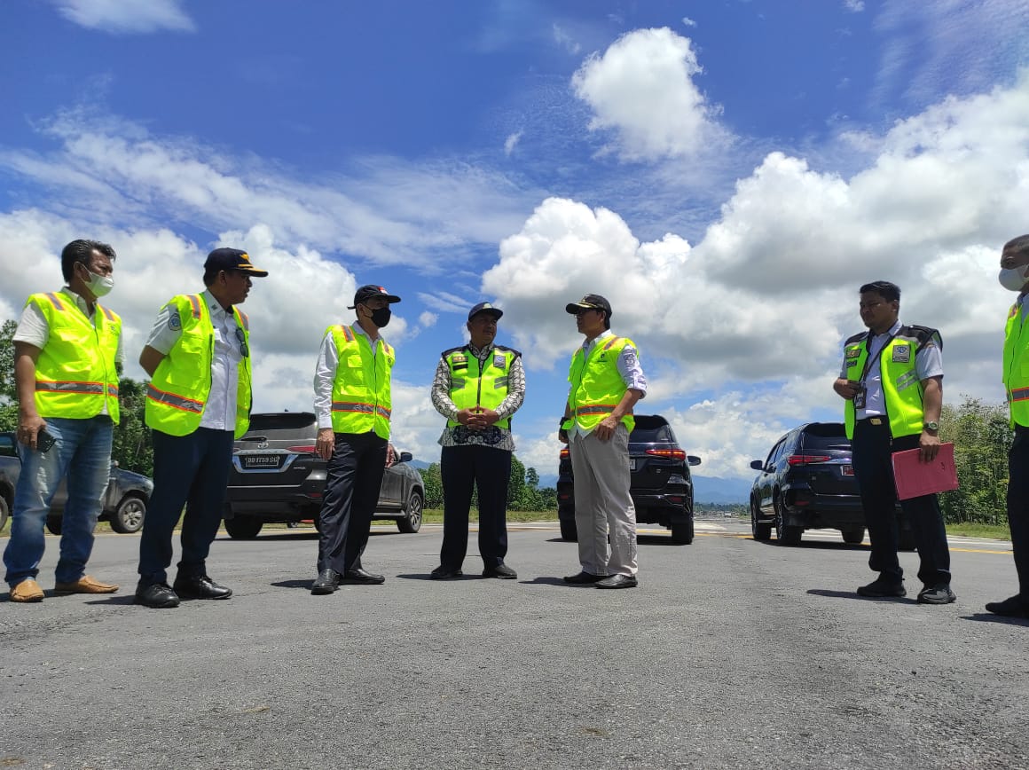 Bersama Wakil Bupati, Kadishub Sulsel Cek Pengembangan Bandar Udara Andi Djemma Luwu Utara