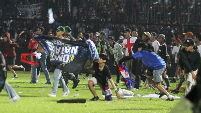 Duka Sepakbola Indonesia, Korban Tewas Rusuh Suporter Bertambah, Presiden Minta Liga 1 Dihentikan