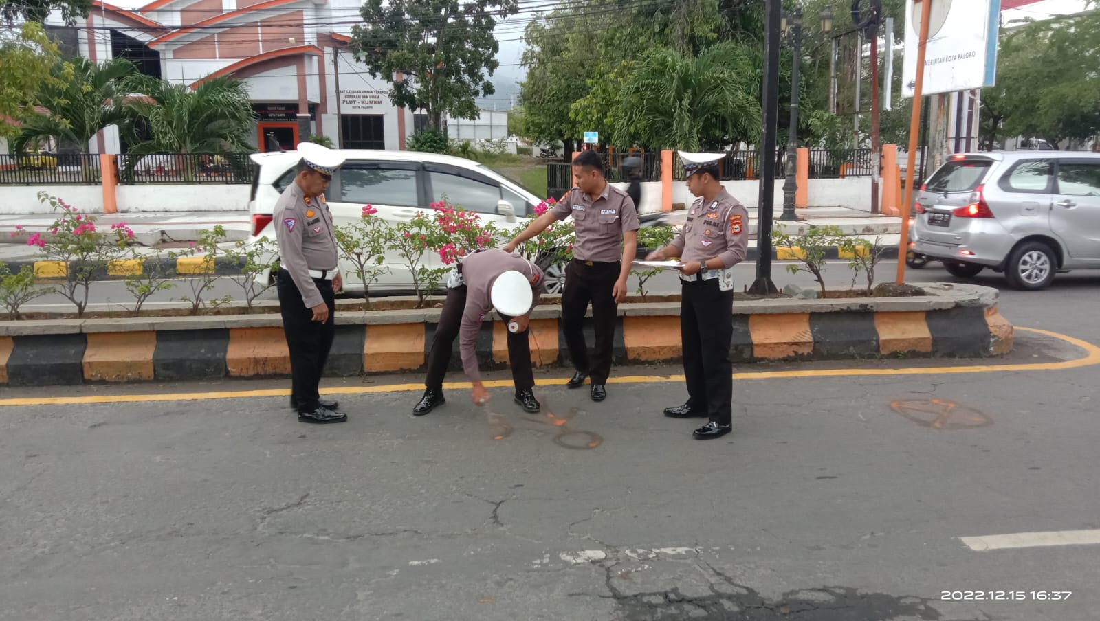 Baru Pulang Antar Keluarga Wisuda, Warga Luwu Tewas Ditabrak Bus di Palopo