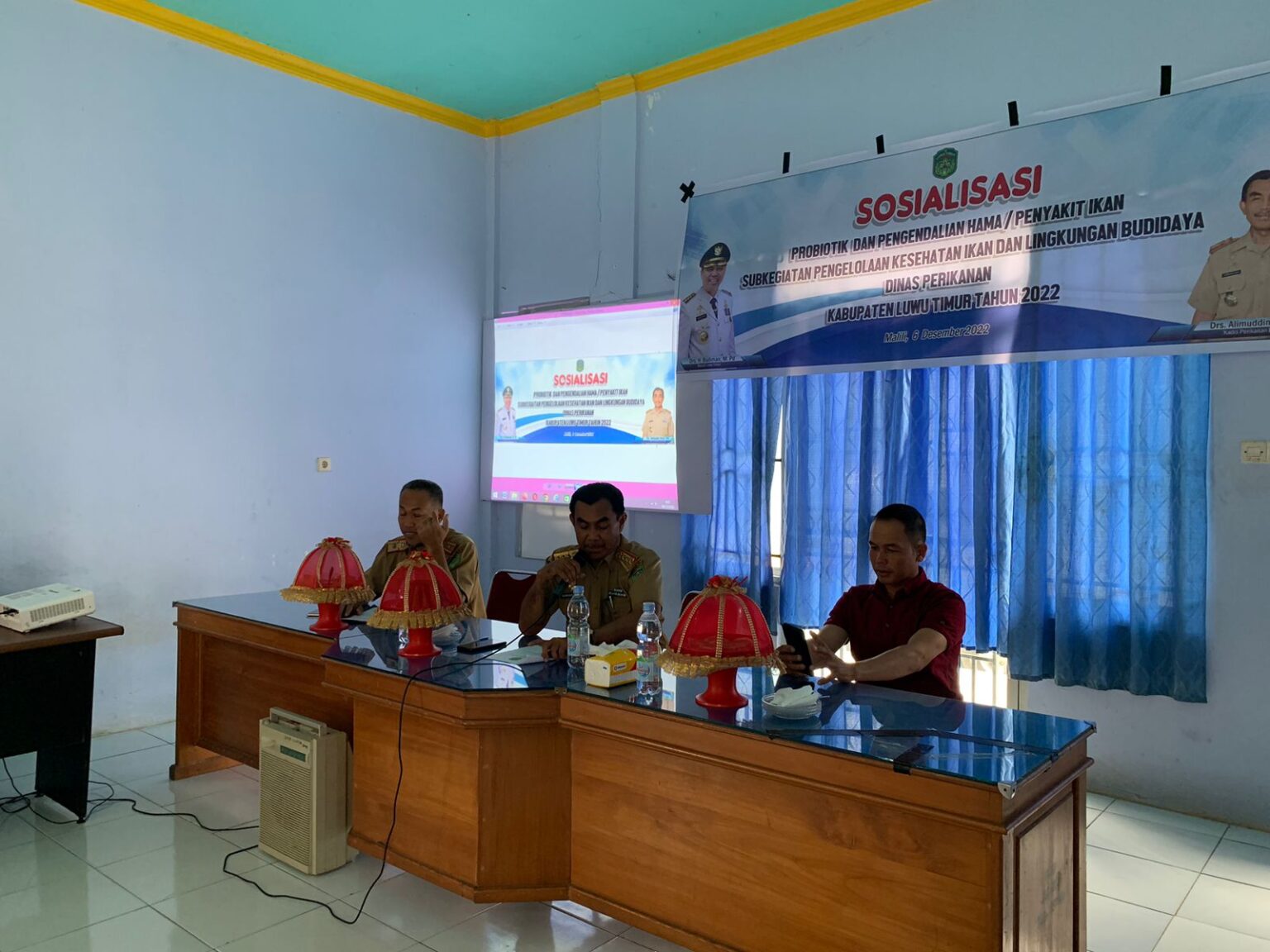 Diskan Lutim Gelar Sosialisasi Probiotik Pengendalian Hama dan Penyakit Ikan