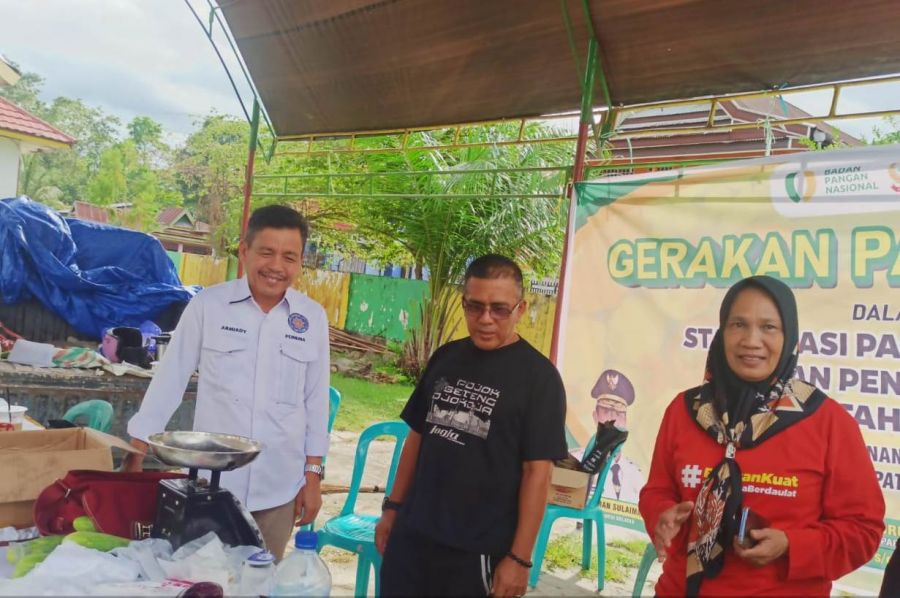 Sekda Armiadi Pantau Pasar Pangan Murah di Kecamatan Baebunta
