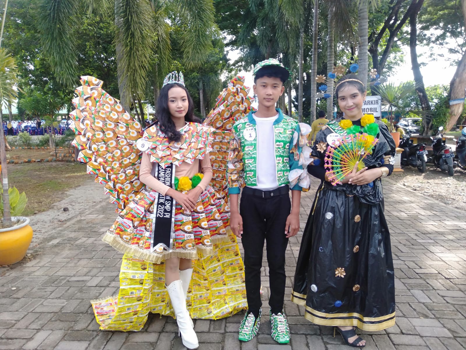 Meriahnya Pembukaan Porseni SMPN 3 Palopo, Ada Defile Peserta dan Fashion Show Sampah Daur Ulang