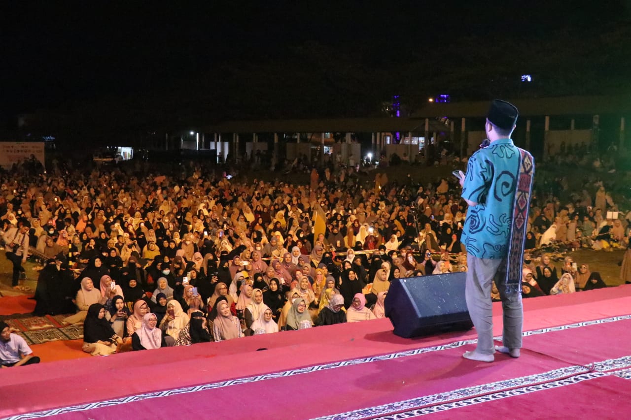 Luwu Timur Berhijrah, Ribuan Warga Padati Lapangan Sorowako
