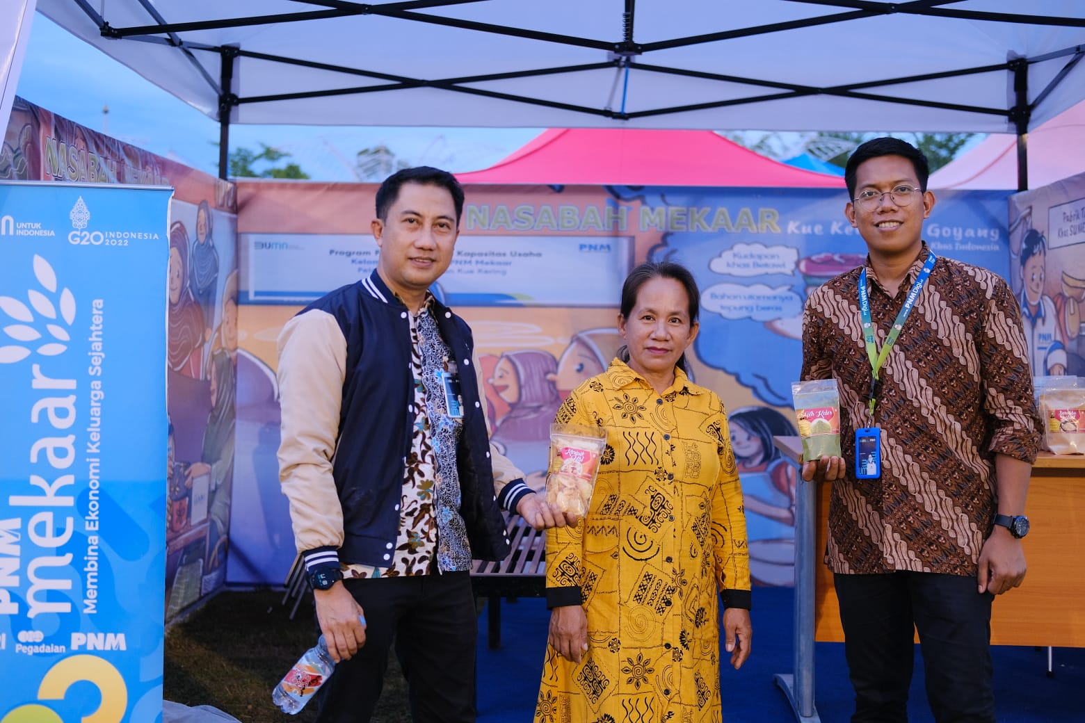 Produk PNM Palopo Hadir di Pasar Rakyat, Stik Ikan Mairo Paling Diminati Pengunjung