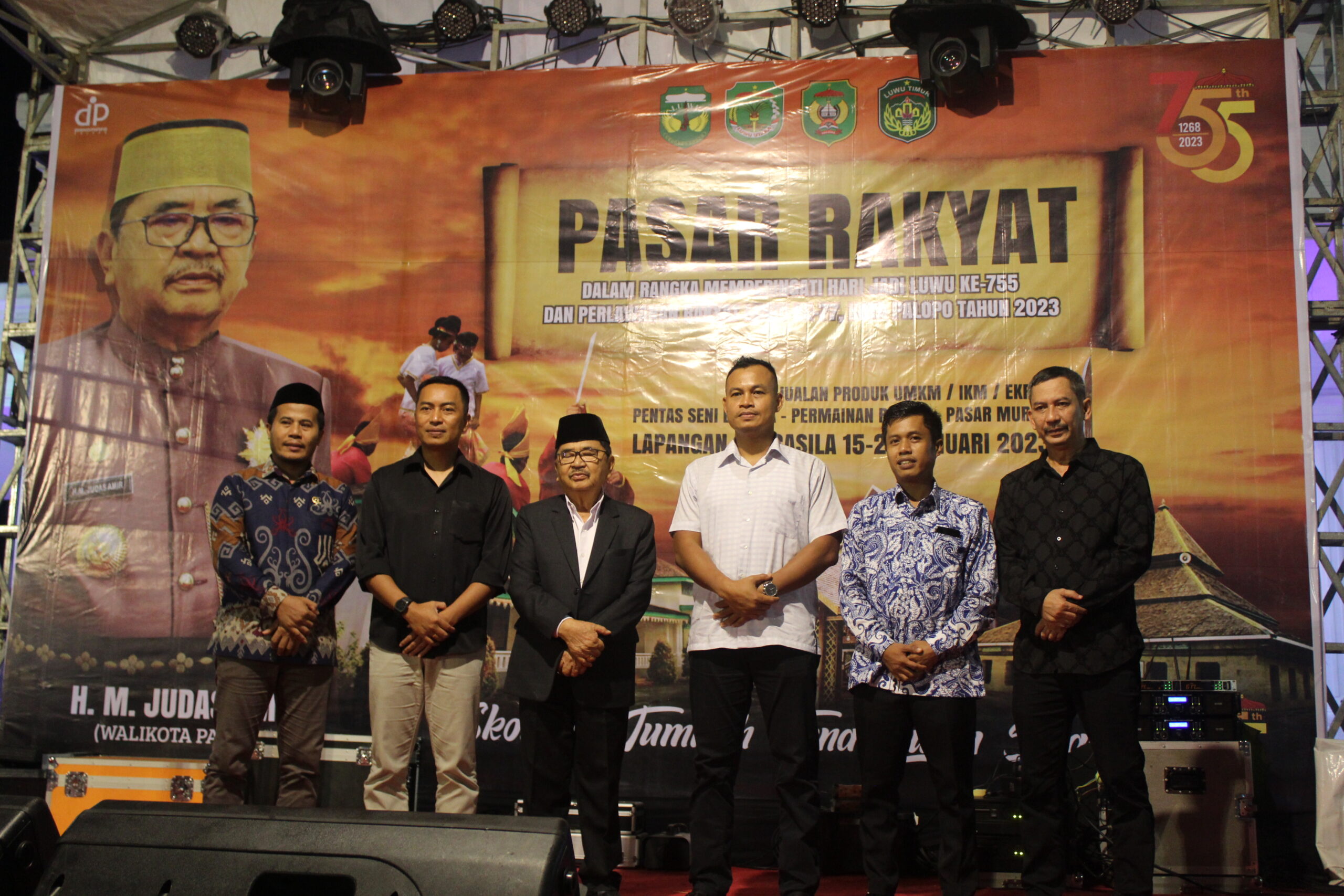 Pasar Rakyat untuk Peringatan HPRL dan HJL di Palopo Diresmikan, Walikota Buka Aktivitas Lapangan Pancasila